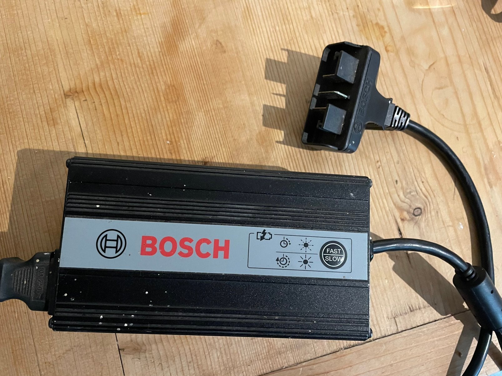 Bosch eBike Battery Charger accu oplader 36-4/1, Zo goed als nieuw