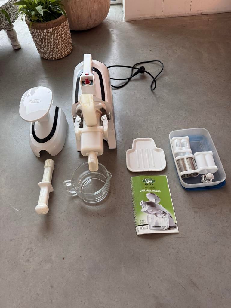 Green Star Elite Slowjuicer | Twin Gear | Professioneel, Ophalen of Verzenden, Zo goed als nieuw, Slowjuicer