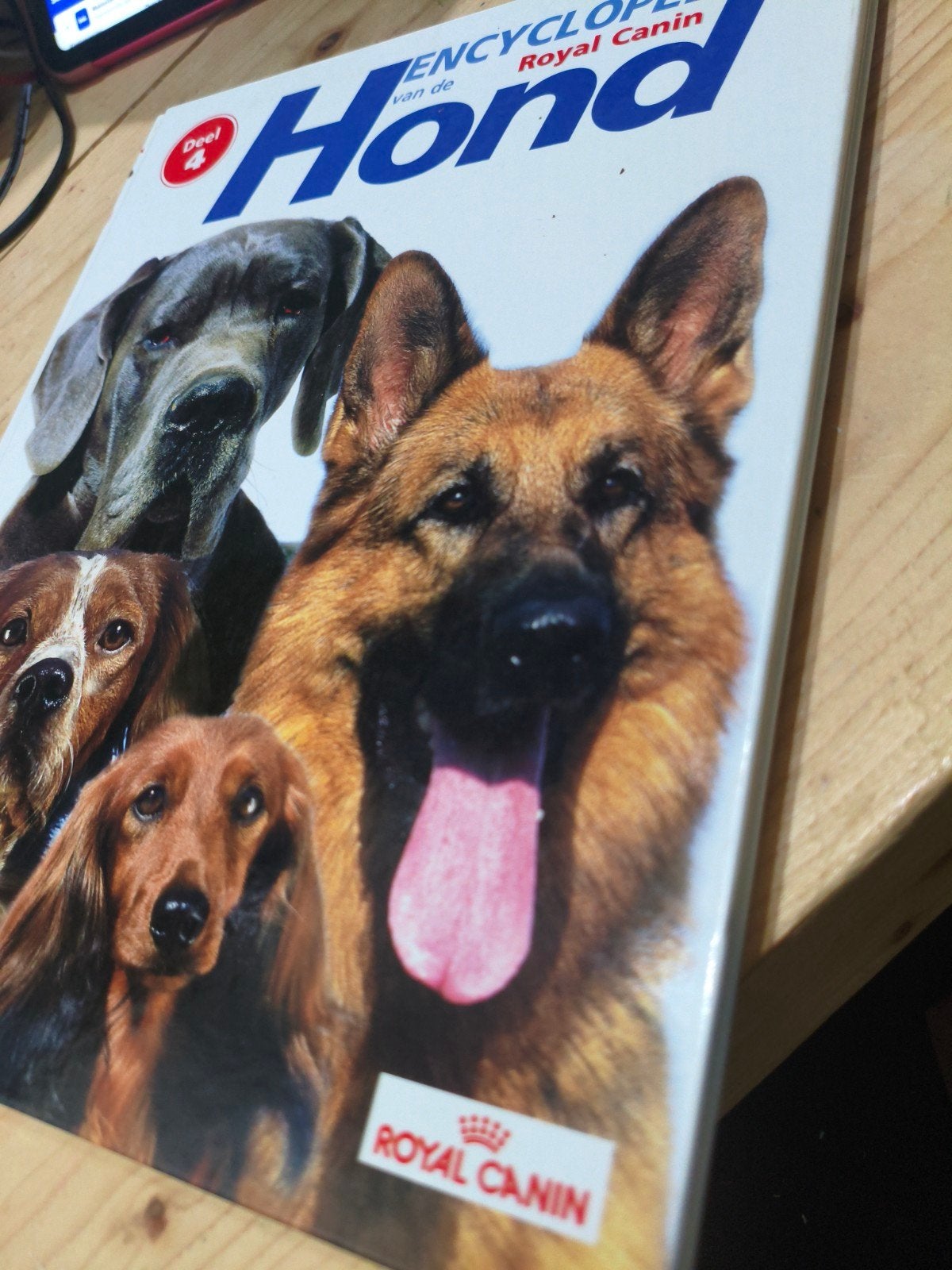 Encyclopedie van de Hond - Deel 4 Royal Canin, Ophalen of Verzenden, Zo goed als nieuw, Honden, Royal Canin