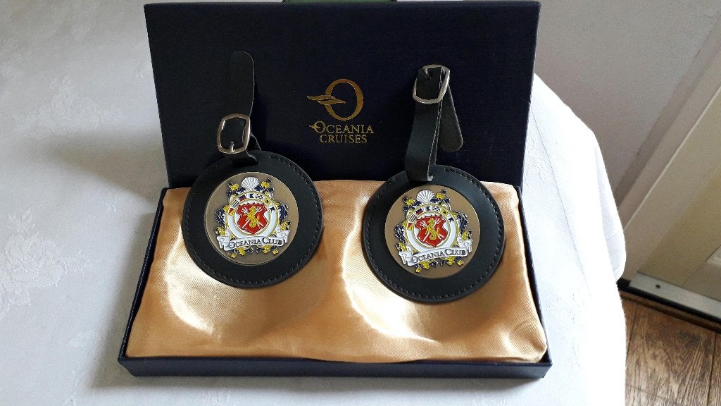 KOFFERLABELS OCEANIA CRUISES 2X, Verzamelen, Ophalen of Verzenden, Nieuw, Kaart, Foto of Prent
