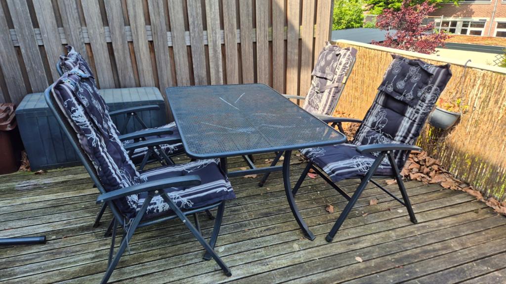 Tuinset met 4 stoelen, tafel en kussens, Tuin en Terras, Ophalen, 4 zitplaatsen, Gebruikt, Rvs