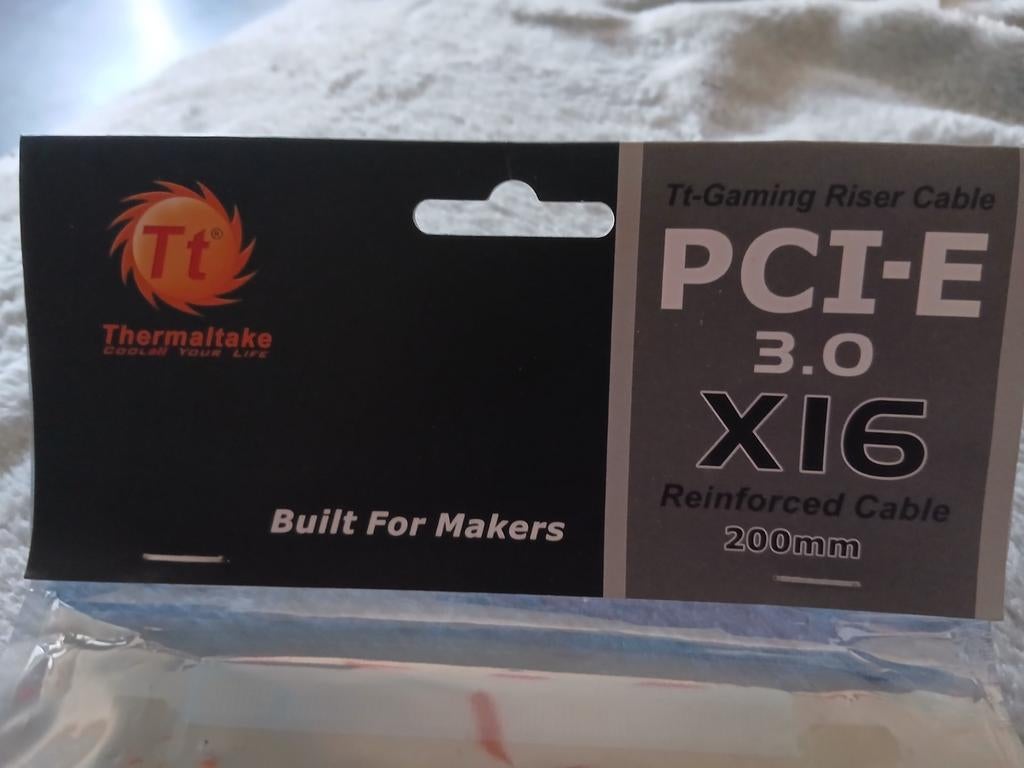 Thermaltake PCI-E 3.0 X16 Riser Kabel 200mm Nieuw, Ophalen of Verzenden, Nieuw, PCI-Express 3