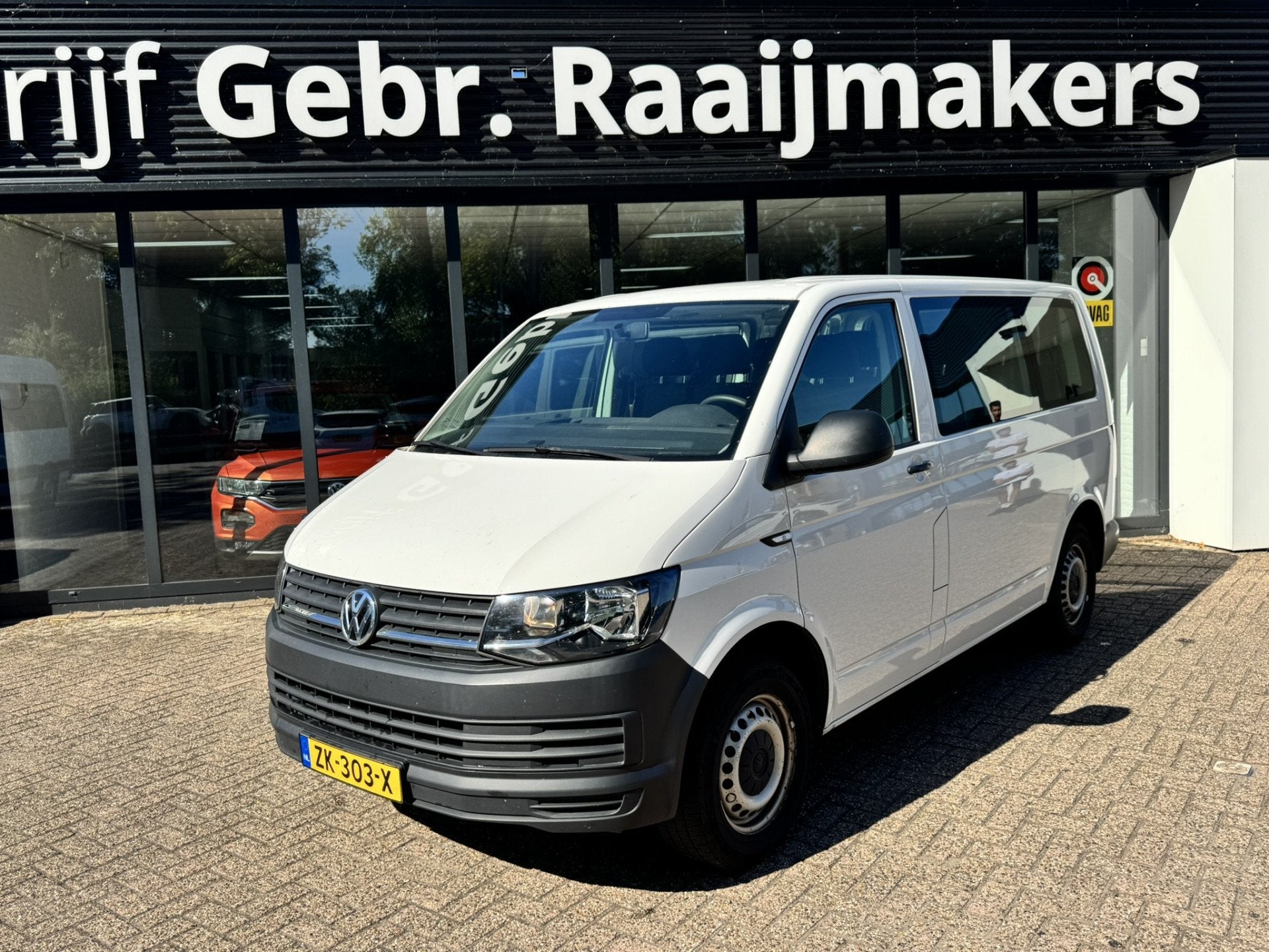 Volkswagen Transporter Kombi 2.0 TDI L1H1*Airco*9 persoons*, Voorwielaandrijving, 15 km/l, Gebruikt, Euro 6