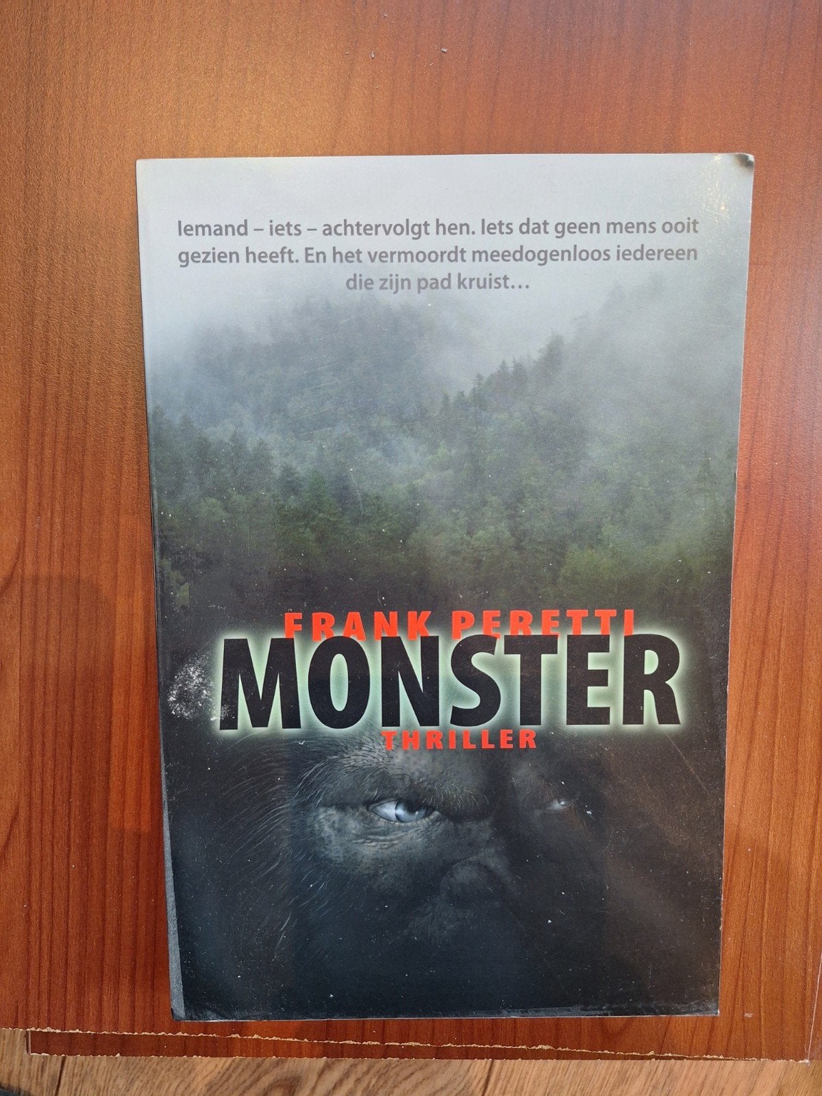 Frank Peretti - Monster Thriller, Ophalen of Verzenden, Gelezen, Frank Peretti, Wereld overig
