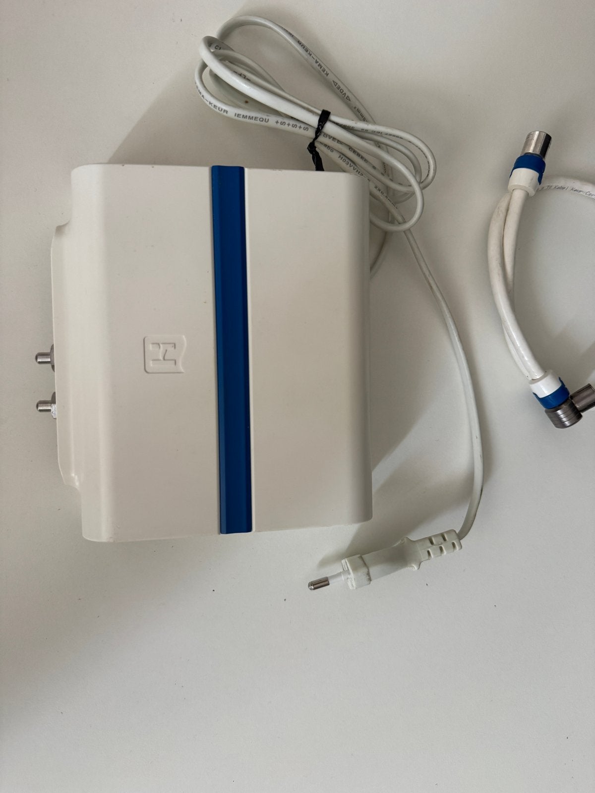 Hirschmann HMV 41 Multimedia CATV Versterker, Ophalen of Verzenden, Zo goed als nieuw, Minder dan 2 meter