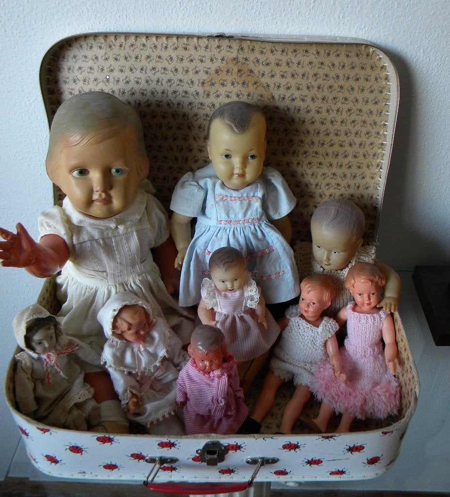 OUDE CELLULOID POP, POPJE IN KOFFER, LEUK ALS DECORATIE, Verzamelen, Poppen, Ophalen of Verzenden, Gebruikt, Pop
