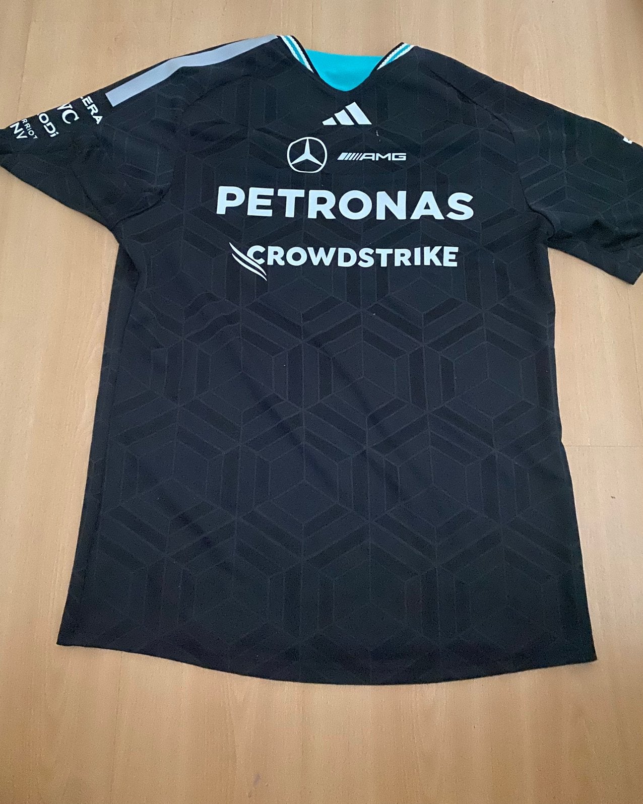 F1 mercedes shirt, Ophalen, Zo goed als nieuw, Maat 52/54 (L), Zwart