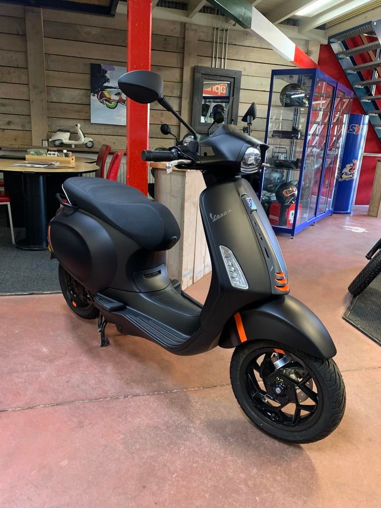 Gebro scooters: Vespa Sprint S Elettrica 45KM, Ophalen of Verzenden, Nieuw