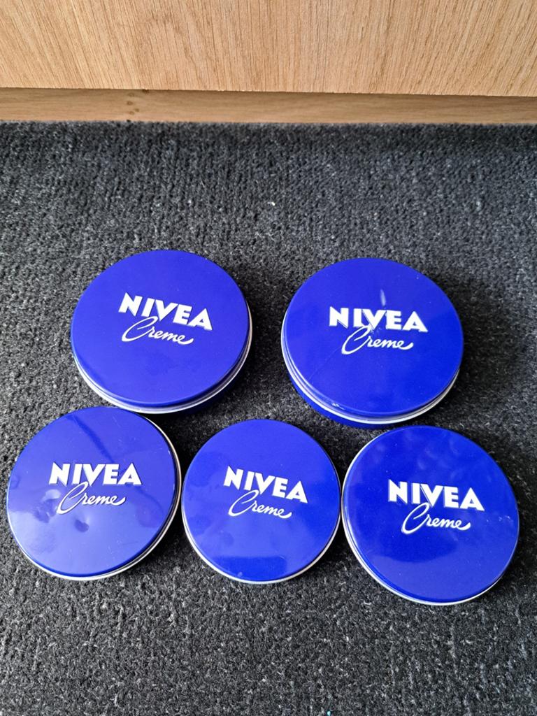 5 Nivea crème potjes, Ophalen of Verzenden, Nieuw, Bodylotion, Crème of Olie