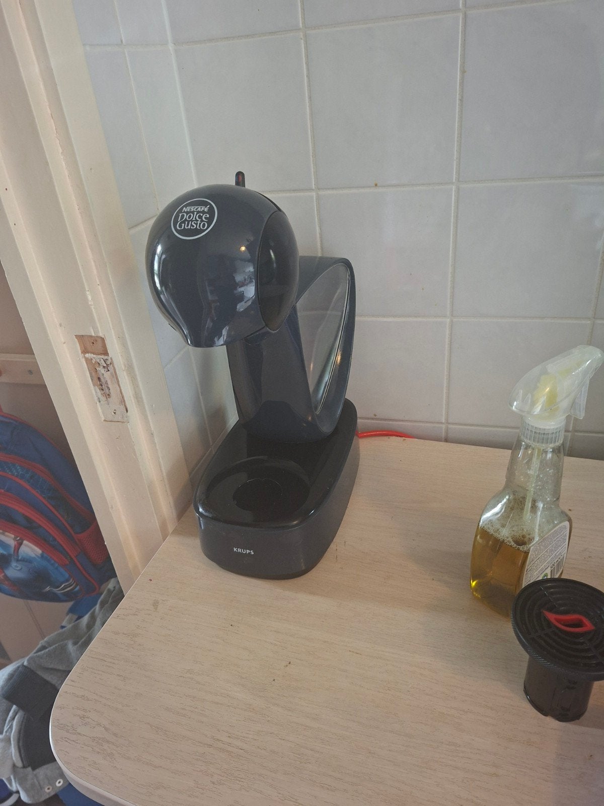 Nescafé Dolce Gusto Krups koffiemachine - Zo goed als nieuw, Ophalen of Verzenden, Zo goed als nieuw, Koffiemachine, Koffiepads en cups