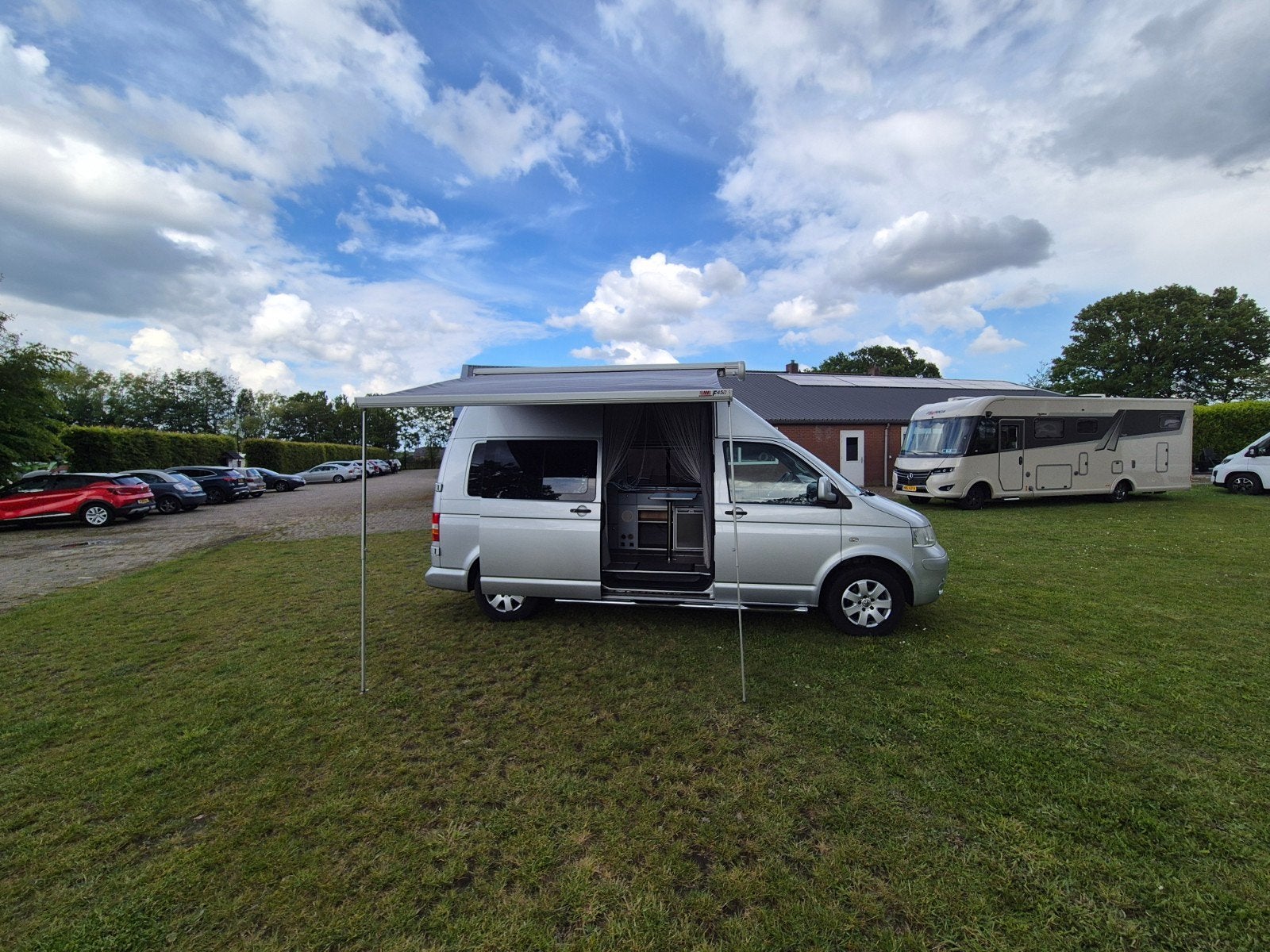 Vw T5 buscamper automaat ( 120.000 km ), Caravans en Kamperen, Campers, Automaat, Ringverwarming, Volkswagen, Tot en met 2