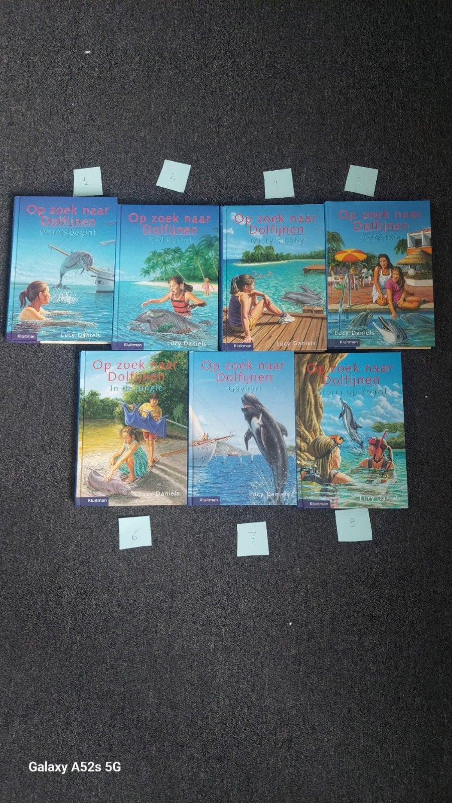 Op zoek naar Dolfijnen - Complete serie (7 boeken), Boeken, Ophalen of Verzenden, Gelezen