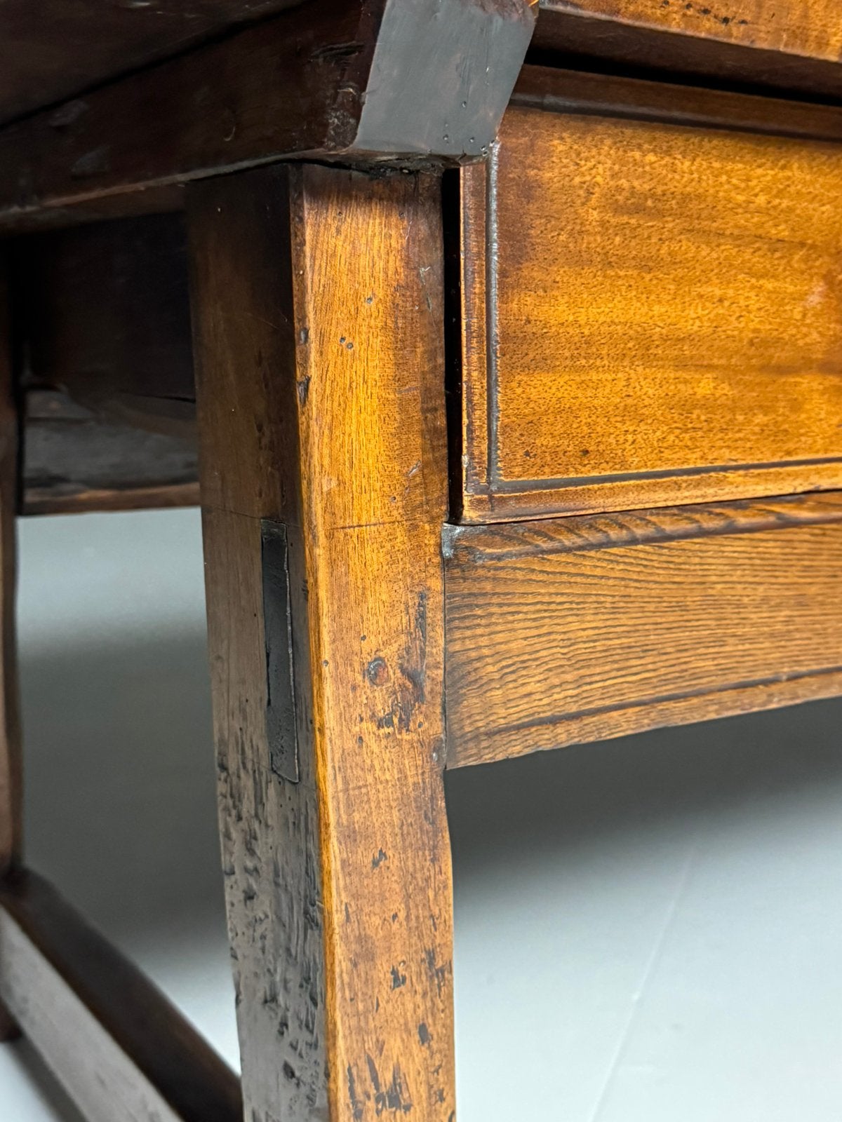 Spaanse salontafel 19e eeuw, Antiek en Kunst, Antiek | Meubels | Tafels, Ophalen