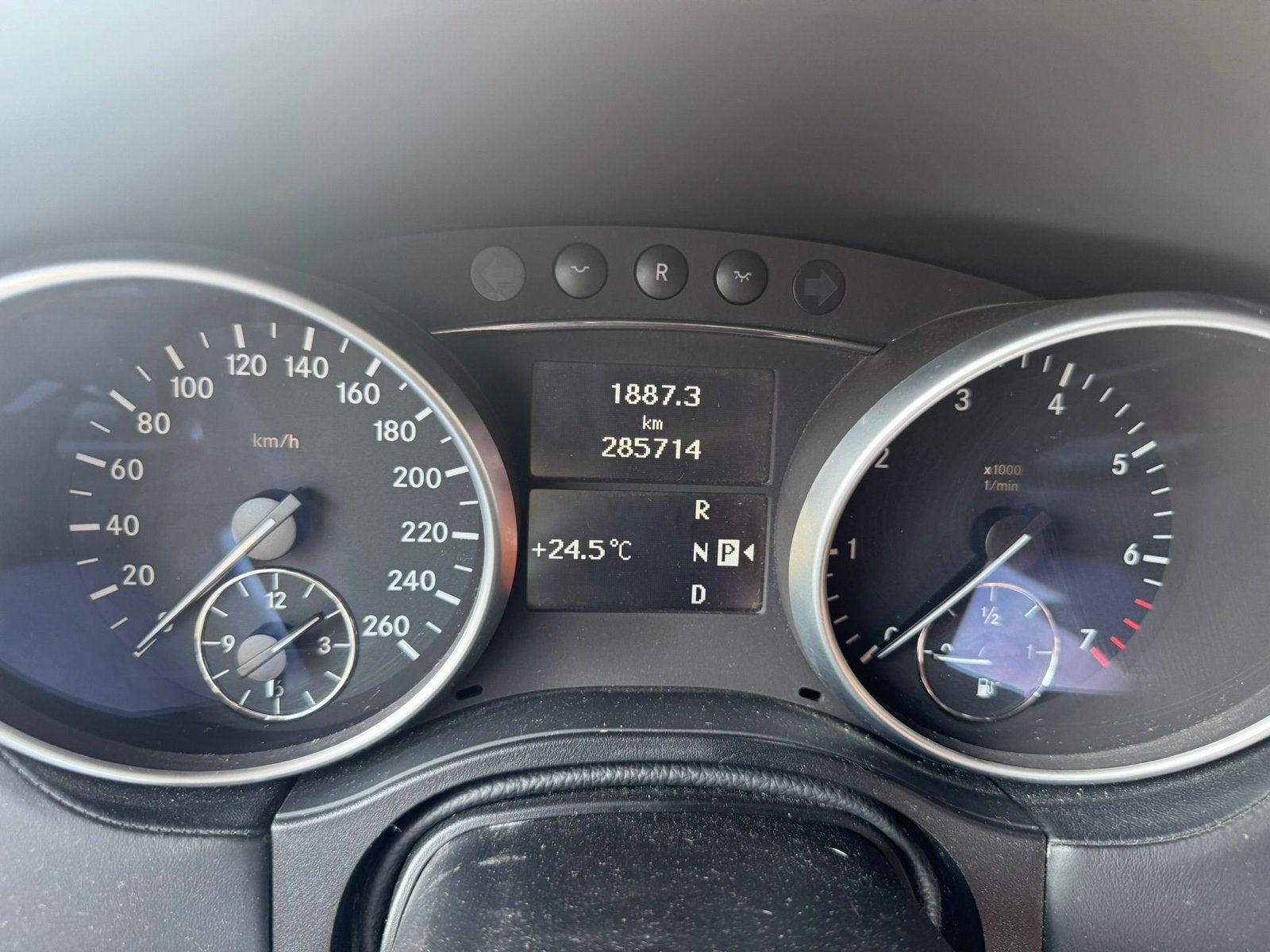 Mercedes-Benz Mercedes 2009 Zwart, 5461 cc, 138 €/maand, Zwart, Stationwagon