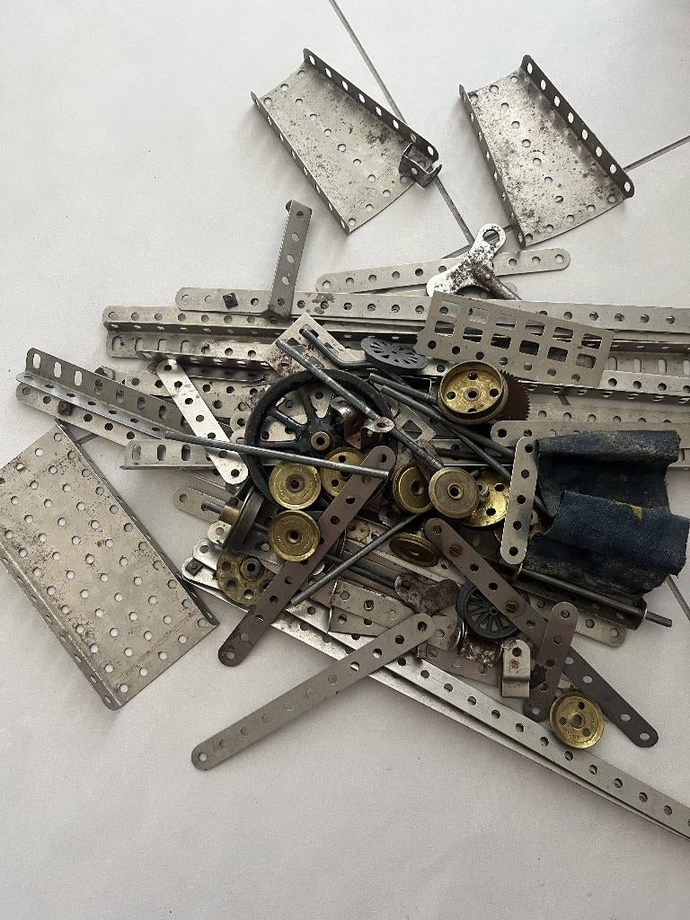 Meccano onderdelen, Verzenden