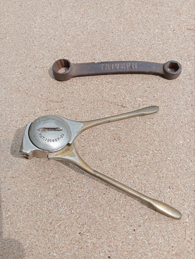 Manette Triumph flattanker, Ophalen of Verzenden