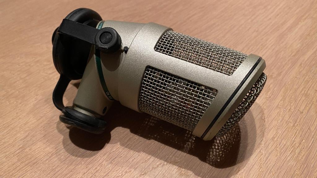 Neumann BCM 705, Verzenden, Zo goed als nieuw, Audio