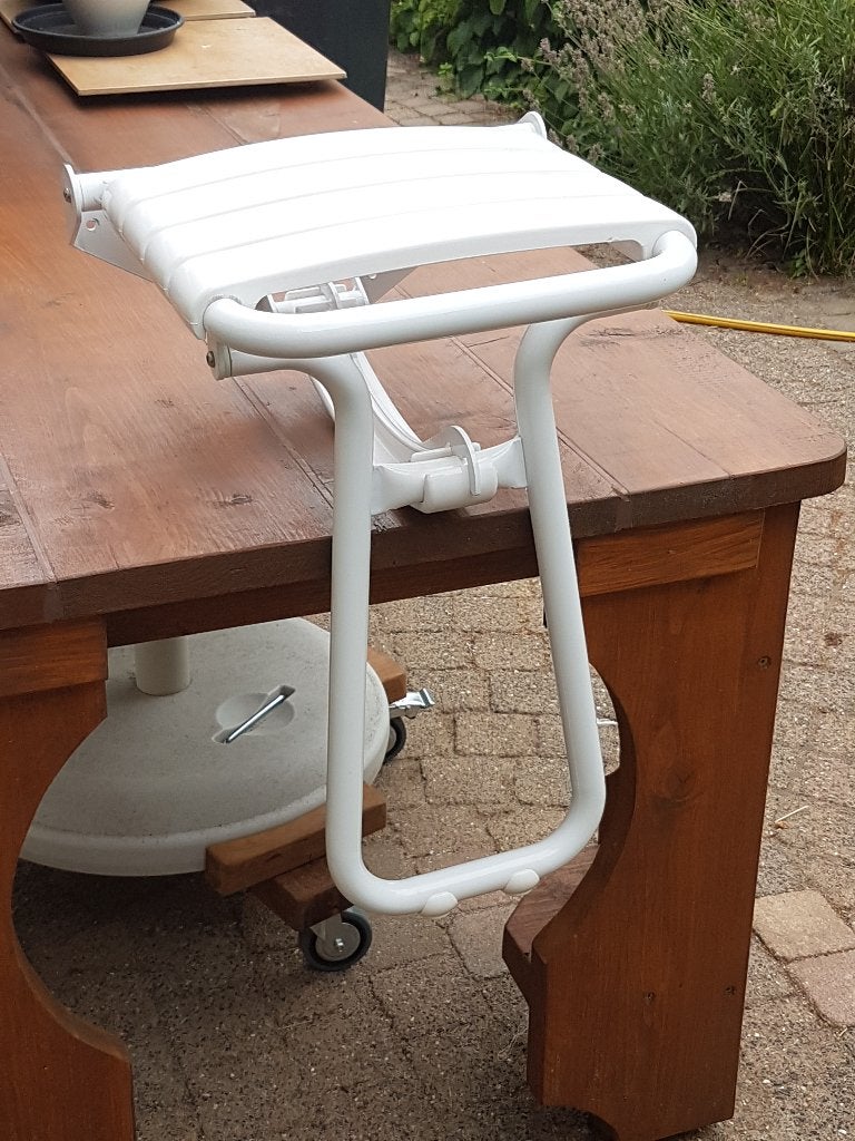 Douche stoel ,opklapbaar. (wandmontage), Huis en Inrichting, Ophalen, Overige typen, Nieuw, 50 tot 100 cm