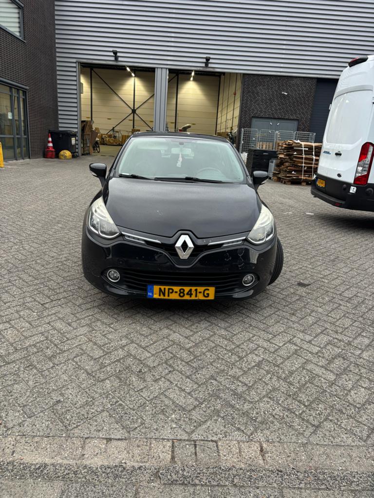 Renault Clio 0.9 TCE 90 5D ECO 2013 Zwart, Auto's, Renault, Voorwielaandrijving, 898 cc, 40 €/maand, Zwart