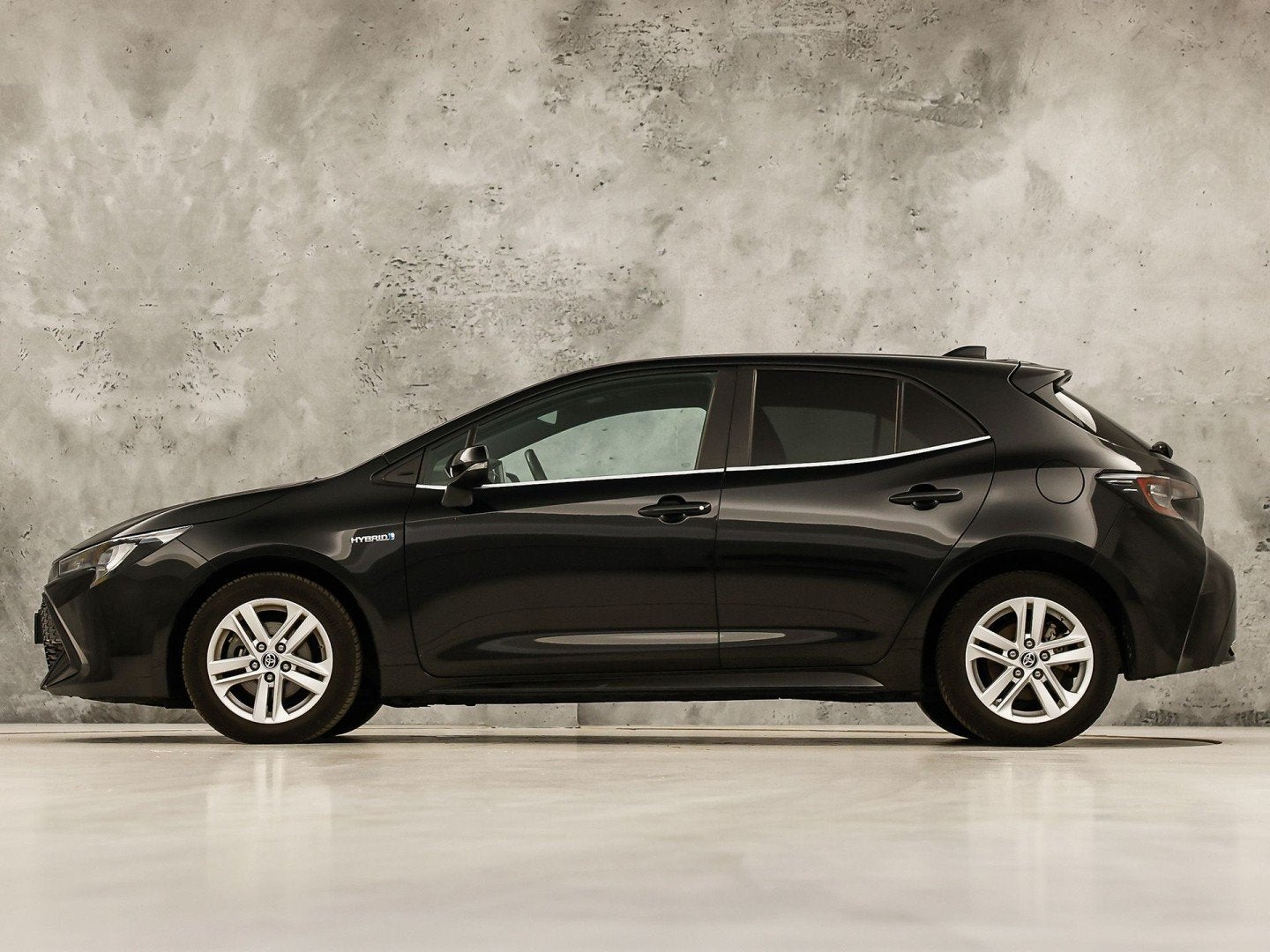 Toyota Corolla 1.8 Hybrid Sport Automaat (VIRTUAL COCKPIT, A, 12 maanden, Gebruikt, 4 cilinders, Corolla