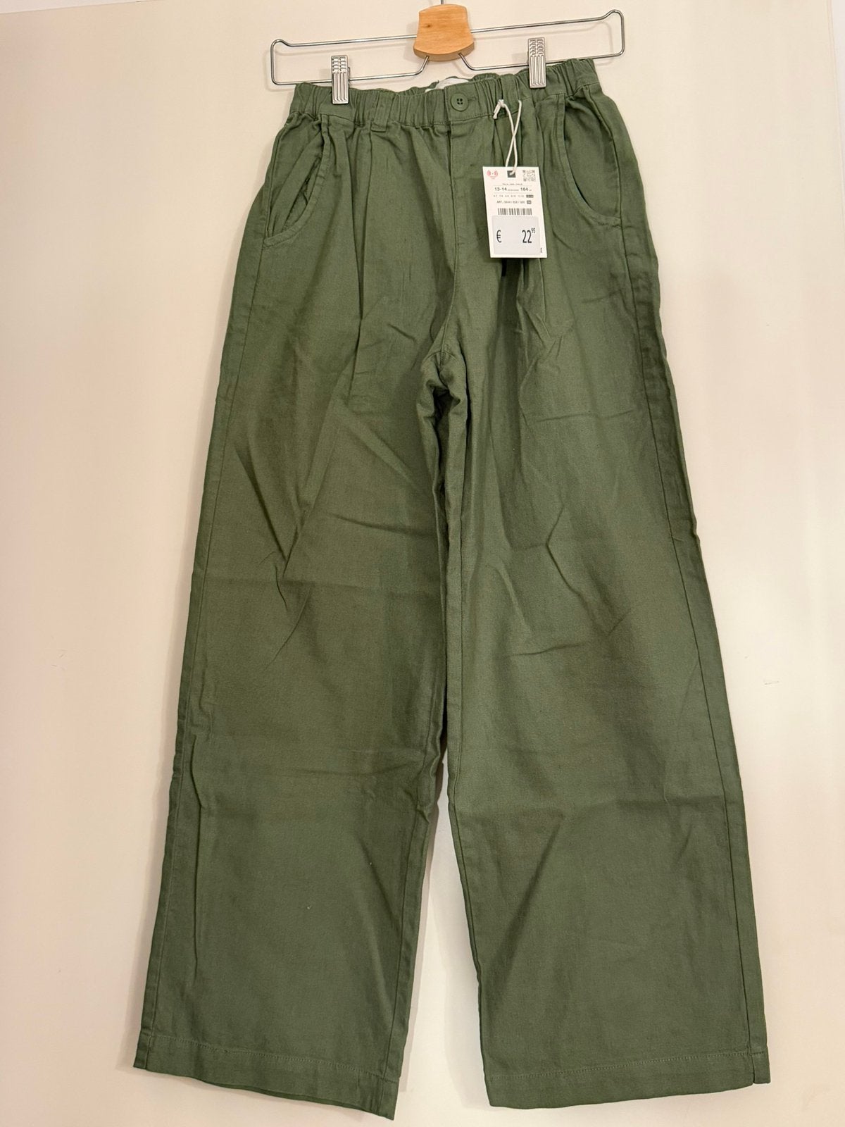 Mooie broek voor kind van Zara Nieuw, Ophalen of Verzenden, Zo goed als nieuw, Overige maten, Zwart