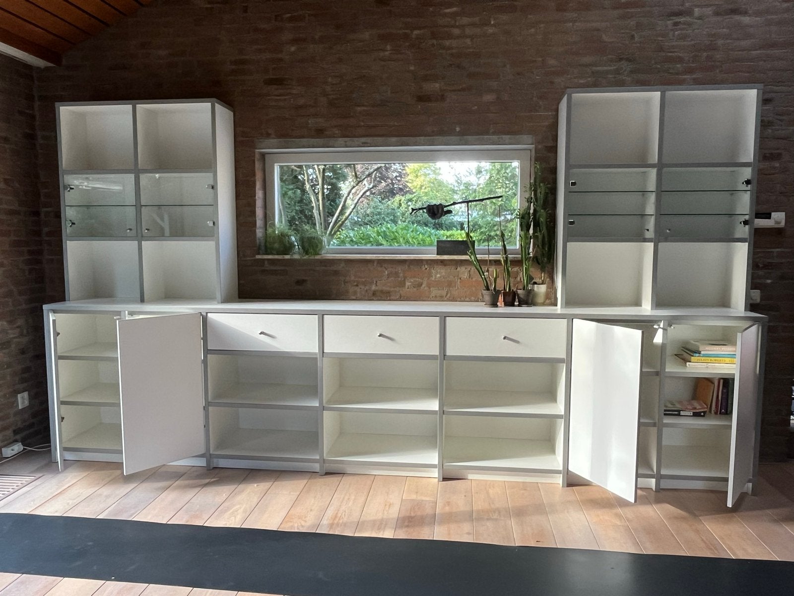 Grote wandkast, Breedte 4.16m, Hoogte 2.25m