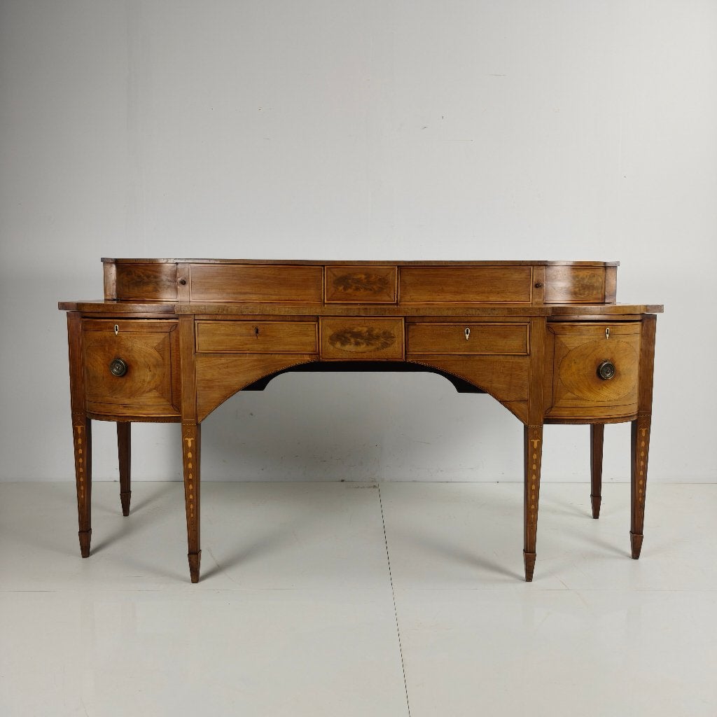 Engels Georgisch Revival dressoir – Begin 19e eeuw, Antiek en Kunst, Antiek | Meubels | Kasten, Ophalen of Verzenden