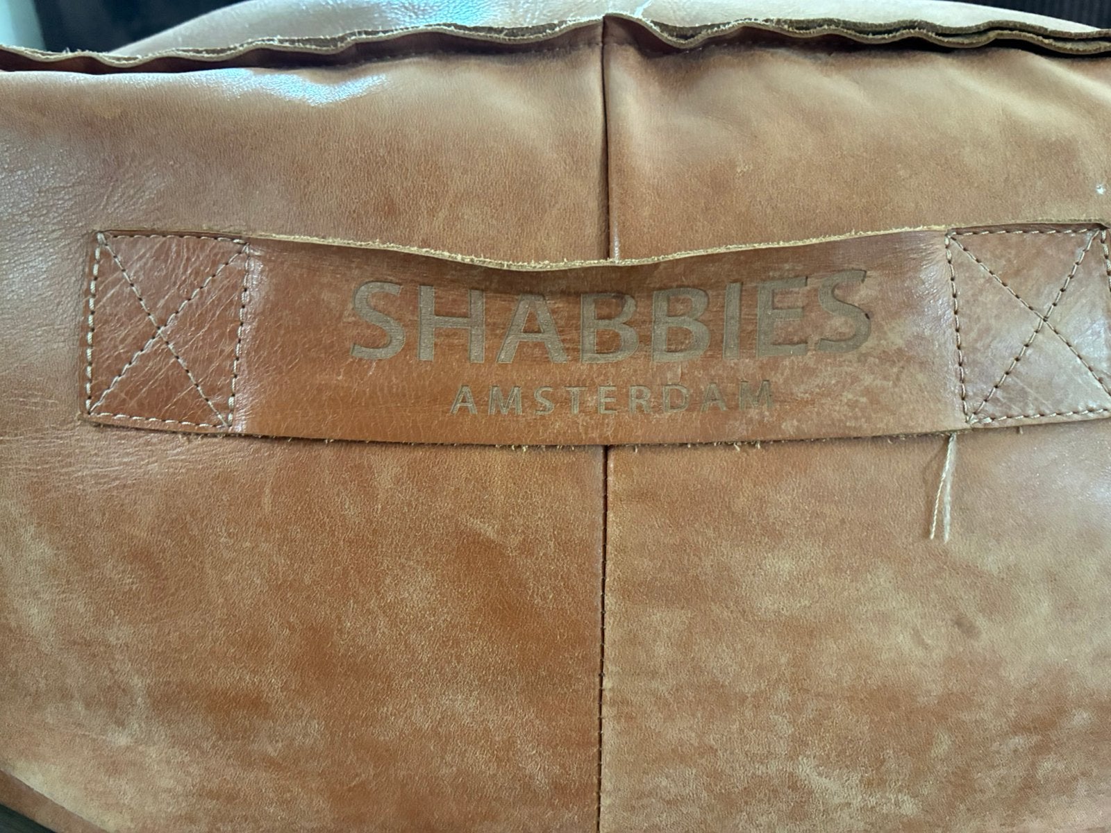 Shabbies lederen cognac kleurige poef., Ophalen, Zo goed als nieuw, Vierkant, Leer