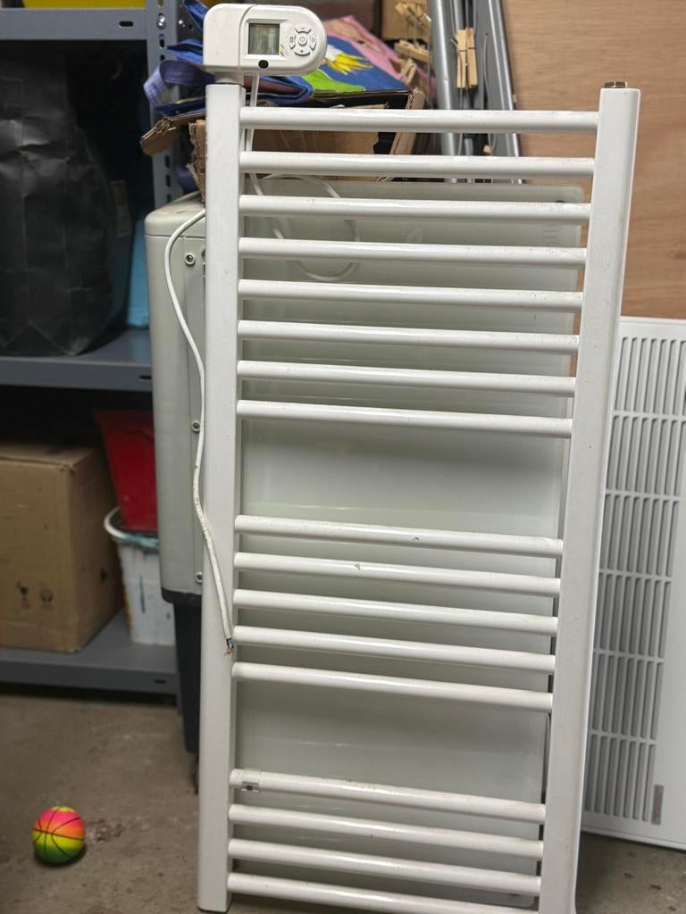Electrische Handoekradiator, Radiator, Minder dan 60 cm, Ophalen of Verzenden, Zo goed als nieuw