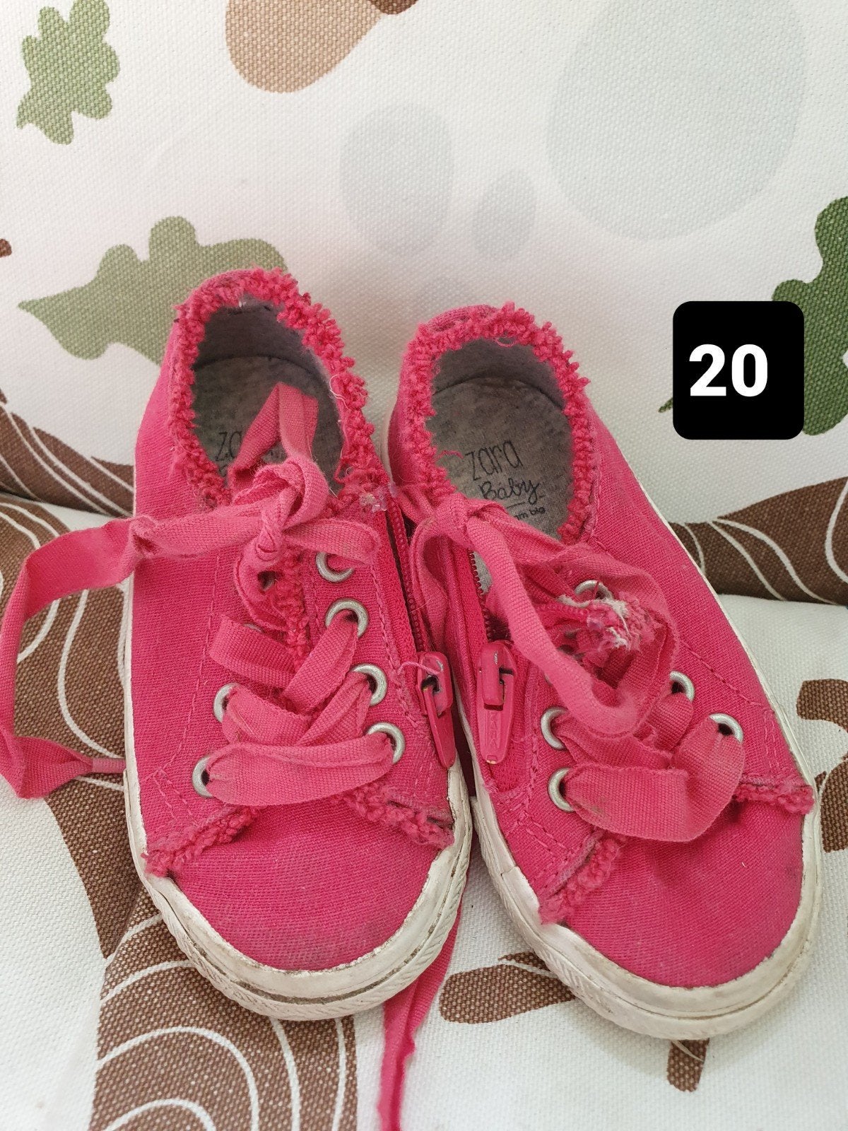 Roze gympies maat 20, Meisje, Ophalen of Verzenden, Zara girls, Gebruikt