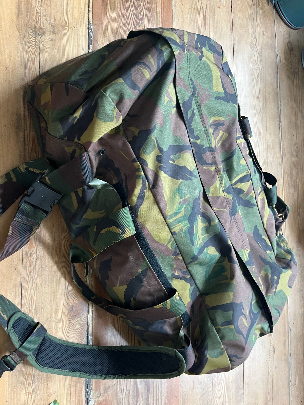 Camo rugzak/duffeltas - Ideaal voor outdoor/reizen, Ophalen of Verzenden, Landmacht, Nederland, Overige typen