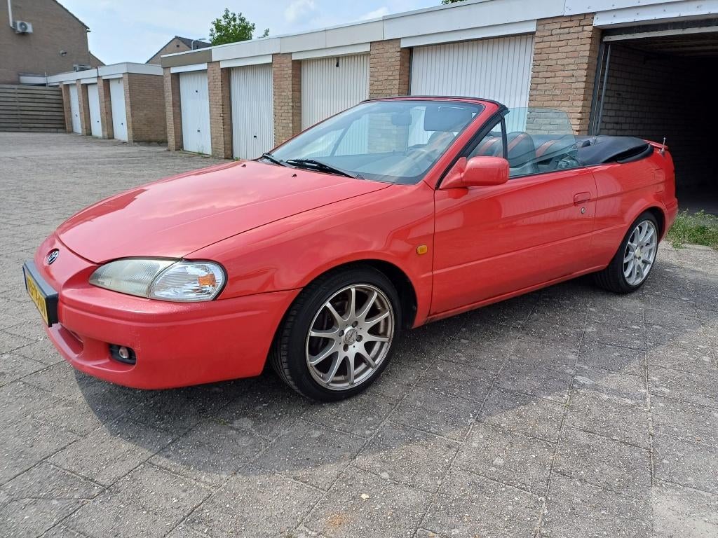 Toyota Paseo 1.5 Cabrio | 4 nieuwe banden + distributieset |, Auto's, Toyota, Voorwielaandrijving, 4 cilinders, Cabriolet, 4 stoelen