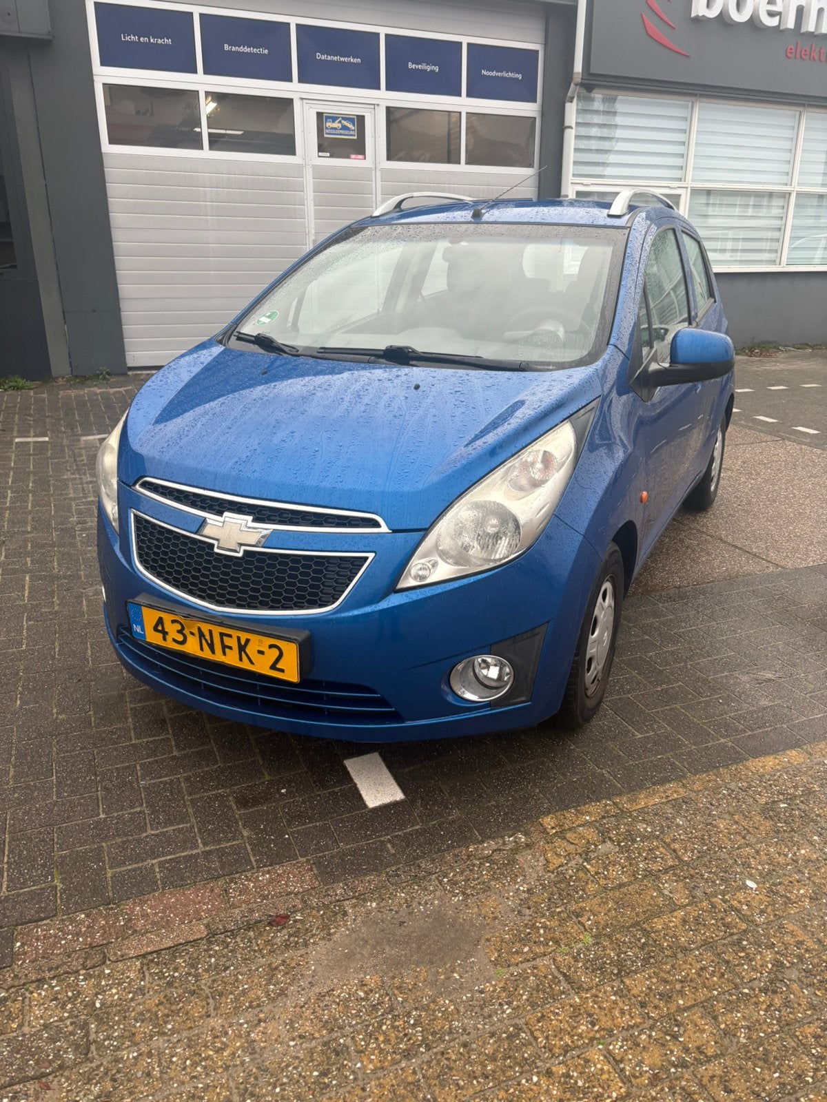 Chevrolet Spark 1.0 Bifuel 2010 Blauw, Auto's, 15 km/l, 37 €/maand, 4 cilinders, Blauw