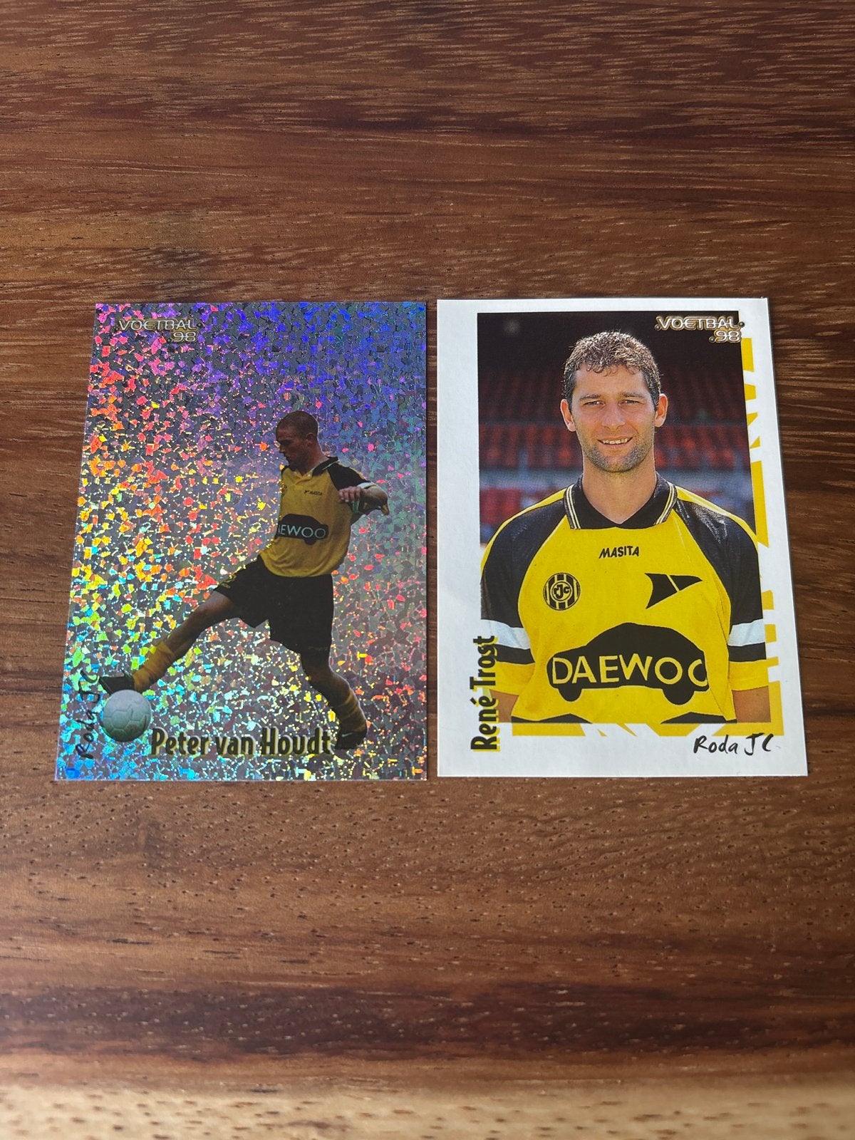 Voetbal '98 Panini kaarten Roda JC: Peter van Houdt & René T, Verzamelen, Sportartikelen en Voetbal, Ophalen of Verzenden, Zo goed als nieuw