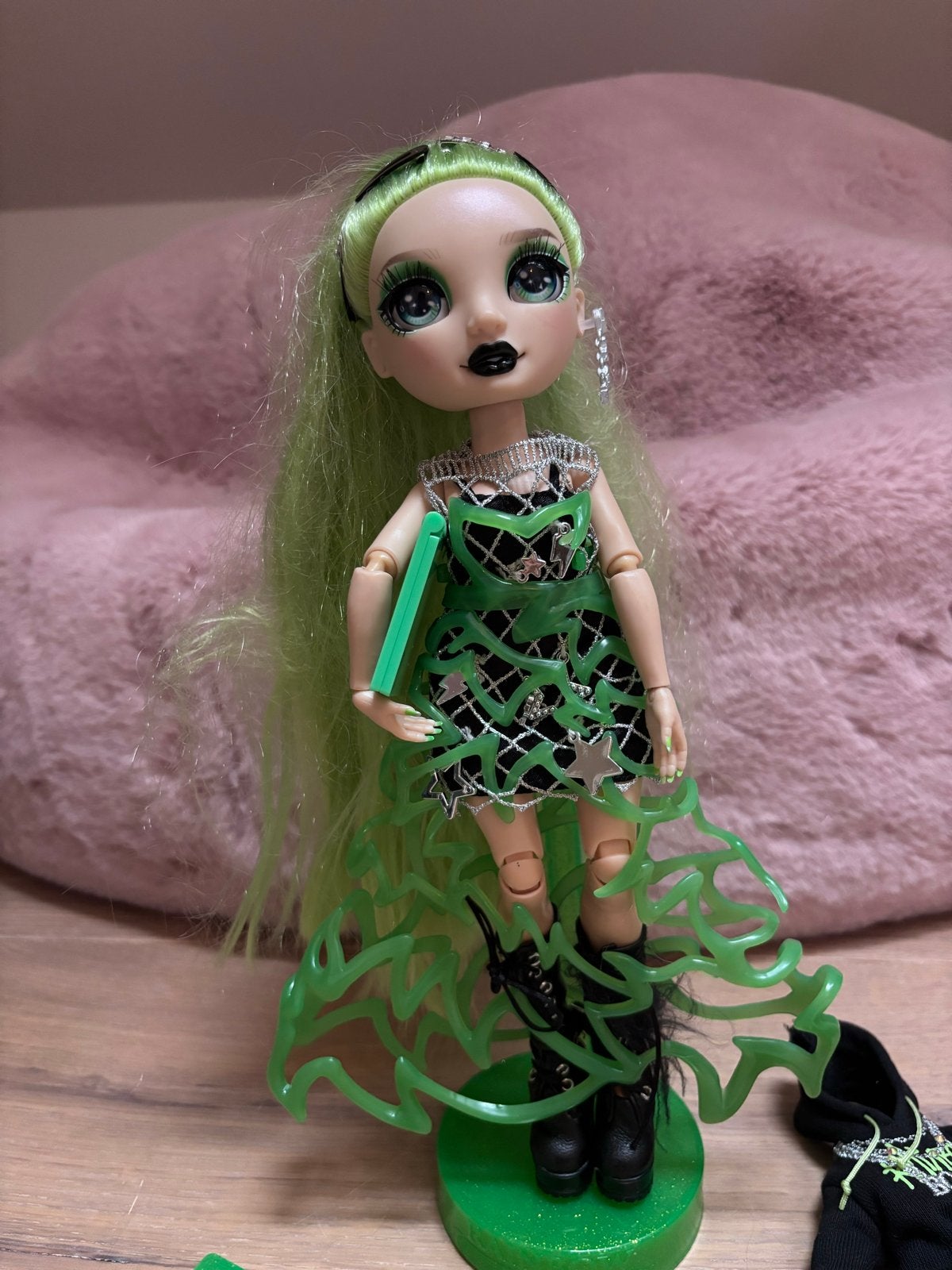 Rainbow High Jade Hunter pop met extra outfit, Ophalen, Zo goed als nieuw, Overige typen