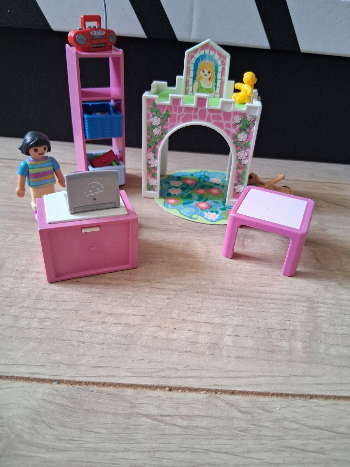 Playmobil set met poppetje, meubels en kasteel, Ophalen of Verzenden, Gebruikt