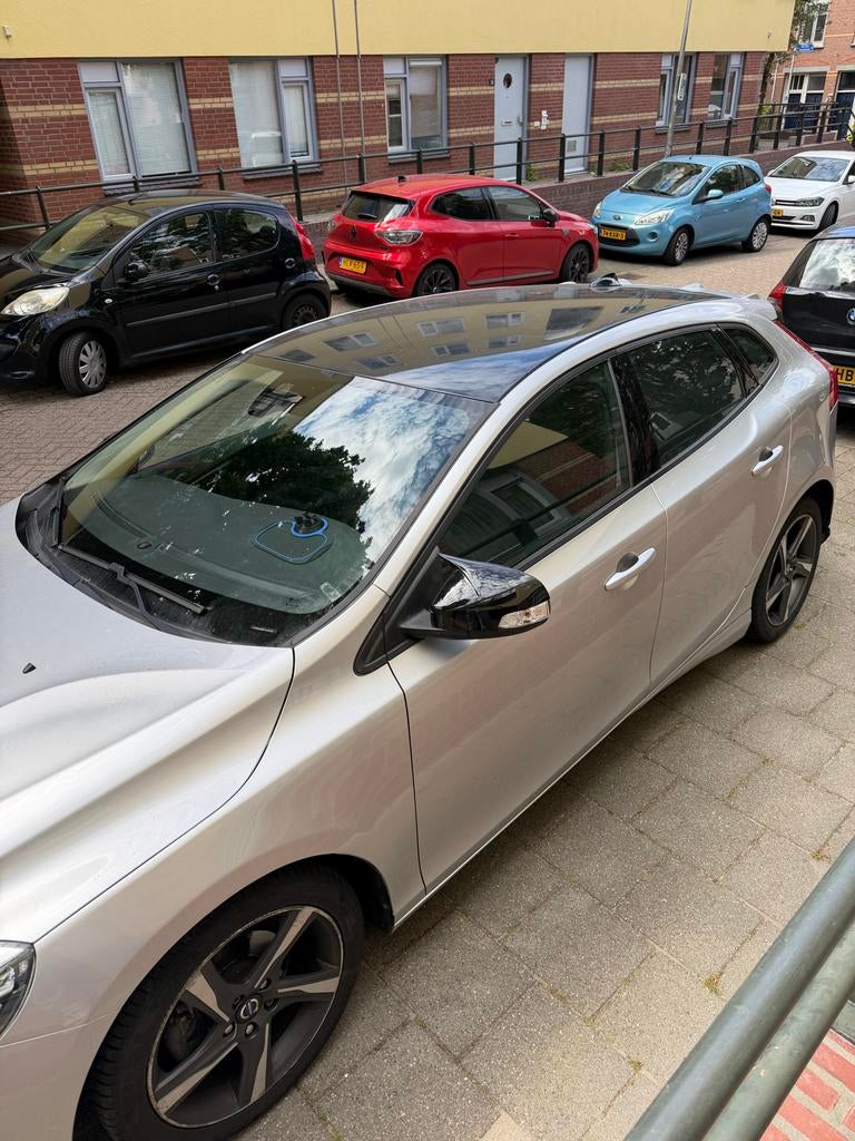 Volvo V40 1.6 D2 115PK 2013 Grijs, Voorwielaandrijving, 4 cilinders, Bedrijf, 140 €/maand