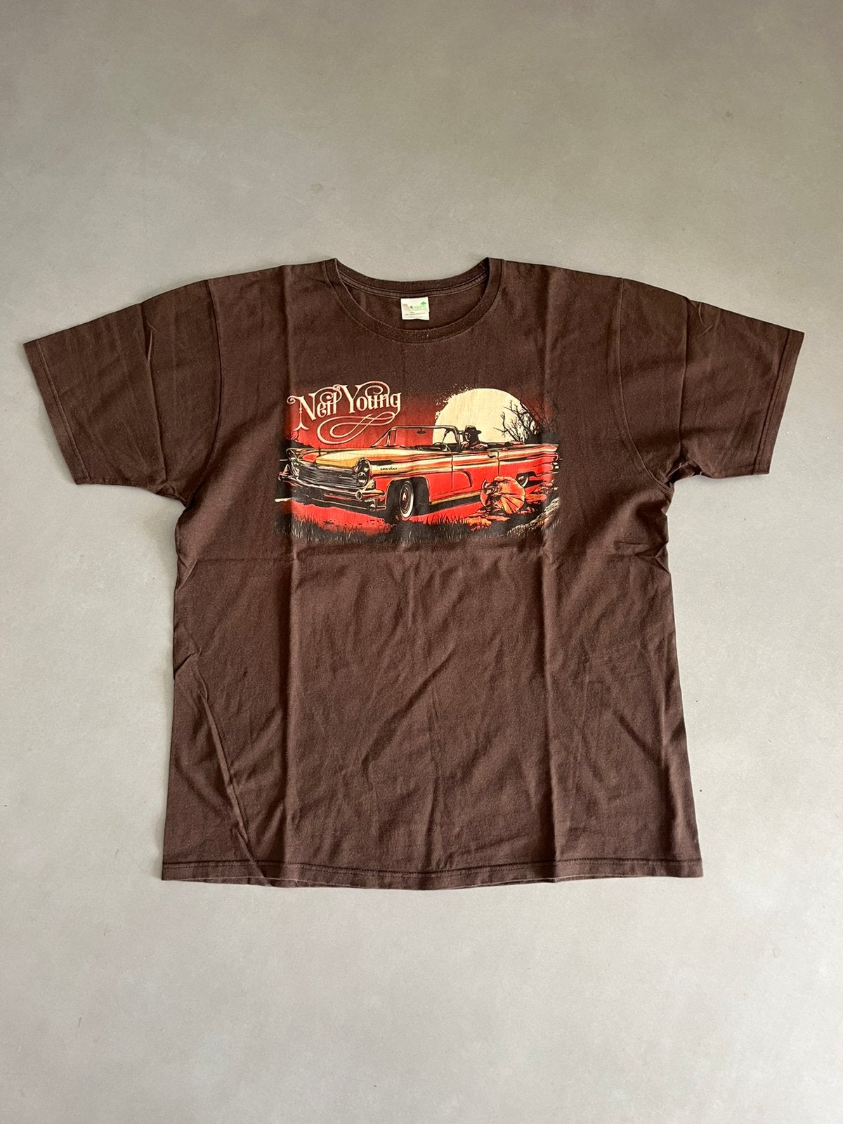 T shirt Neil Young tourdates concert kalender vintage, Ophalen, Gedragen, Maat 56/58 (XL), Bruin