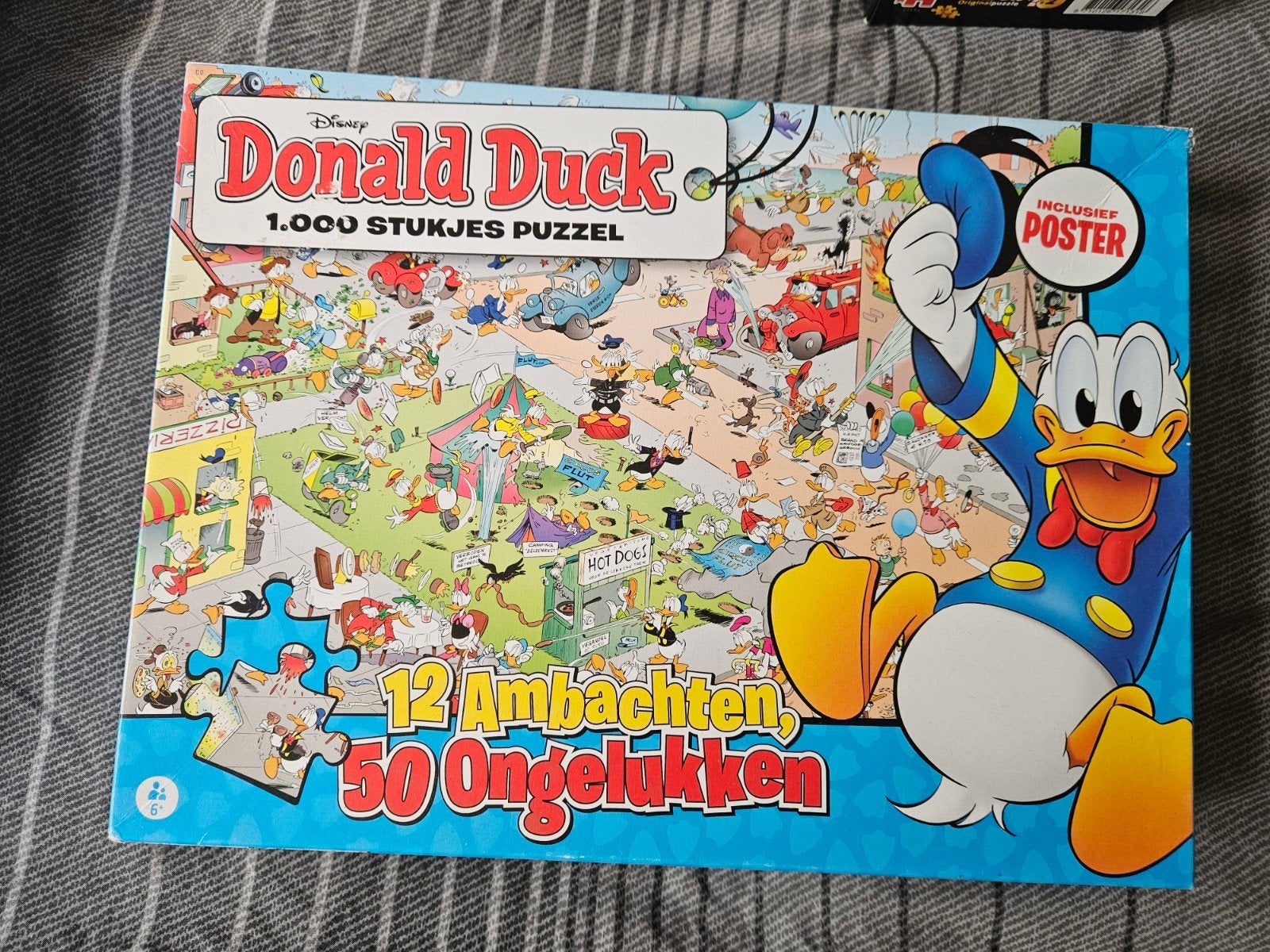 Donald Duck Legpuzzel 1000 Stukjes - 12 Ambachten, Ophalen of Verzenden, 500 t/m 1500 stukjes, Gebruikt, Legpuzzel