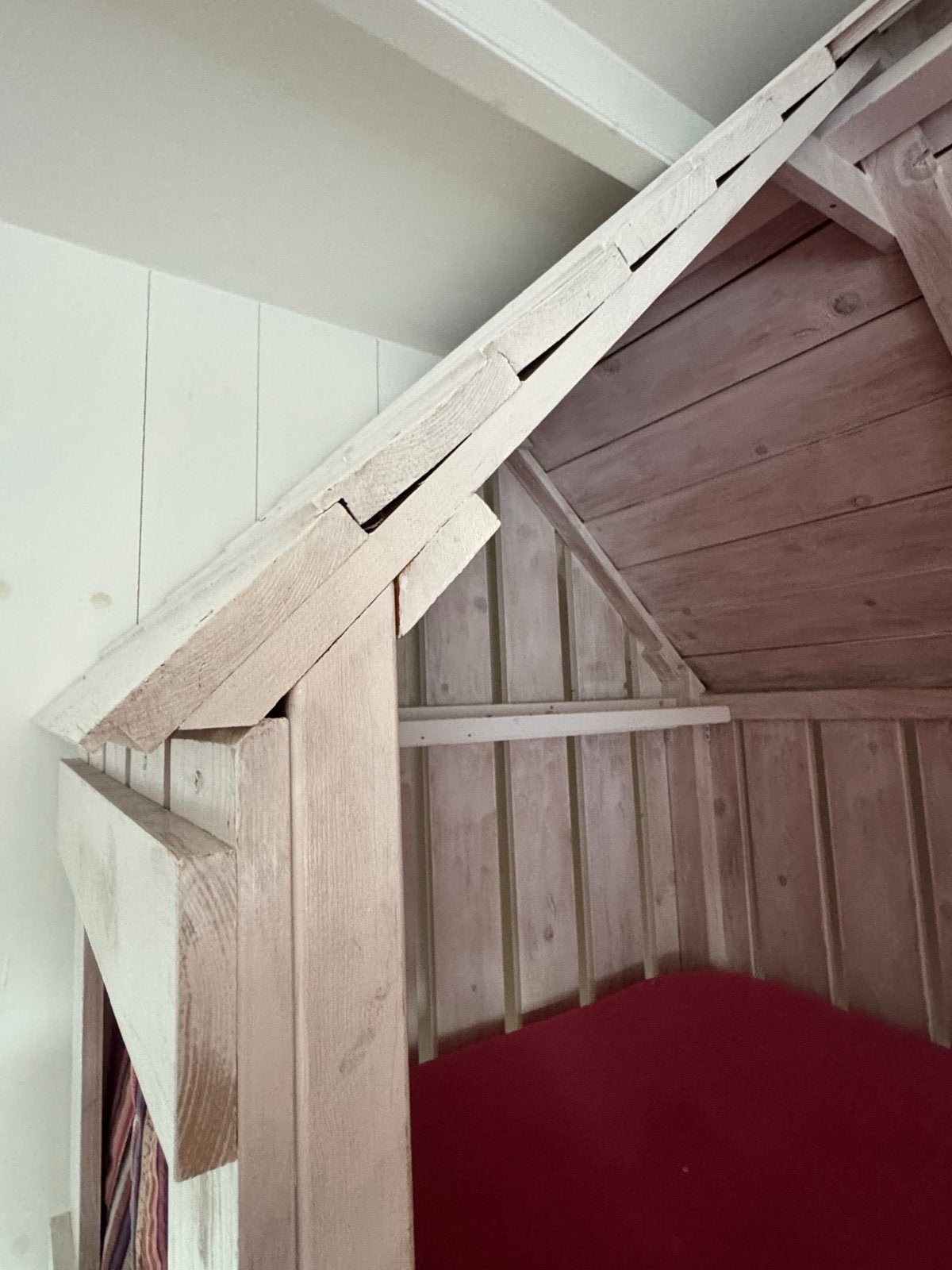 Foto 7 van Uniek Huisjesbed / Hoogslaper voor Kinderkamer