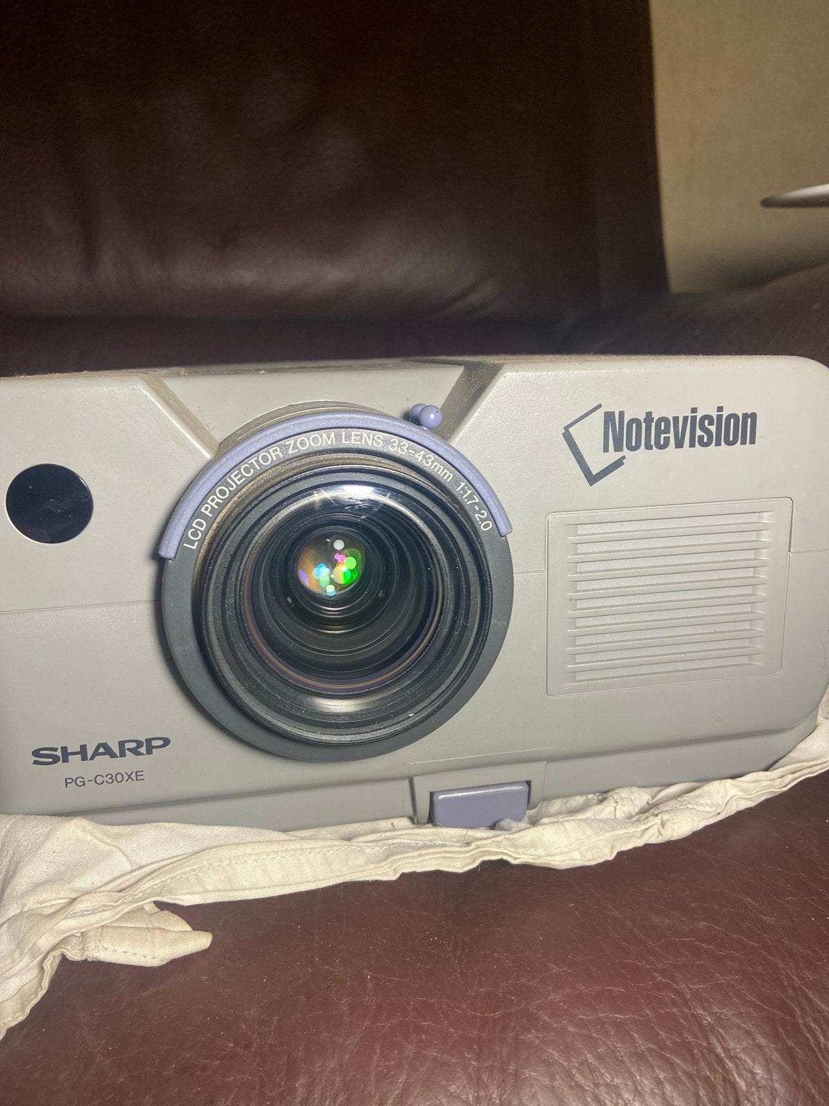 Sharp PG-C30XE Notevision LCD Projector beamer afstandsbedie, Ophalen of Verzenden, Gebruikt, LCD, Overige resoluties
