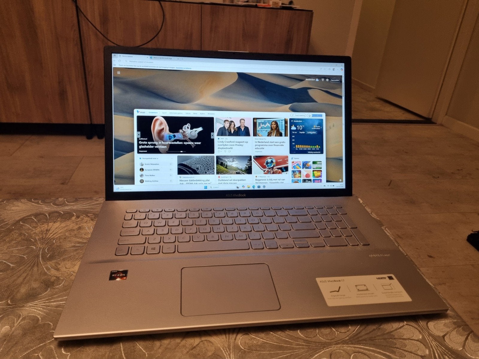 Asus 17,3"Full HD AMD RYZEN 3/256Gb SSD/12Gb ram/Windows 11, Asus Vivobook, 256 GB, 2 tot 3 Ghz, Qwerty