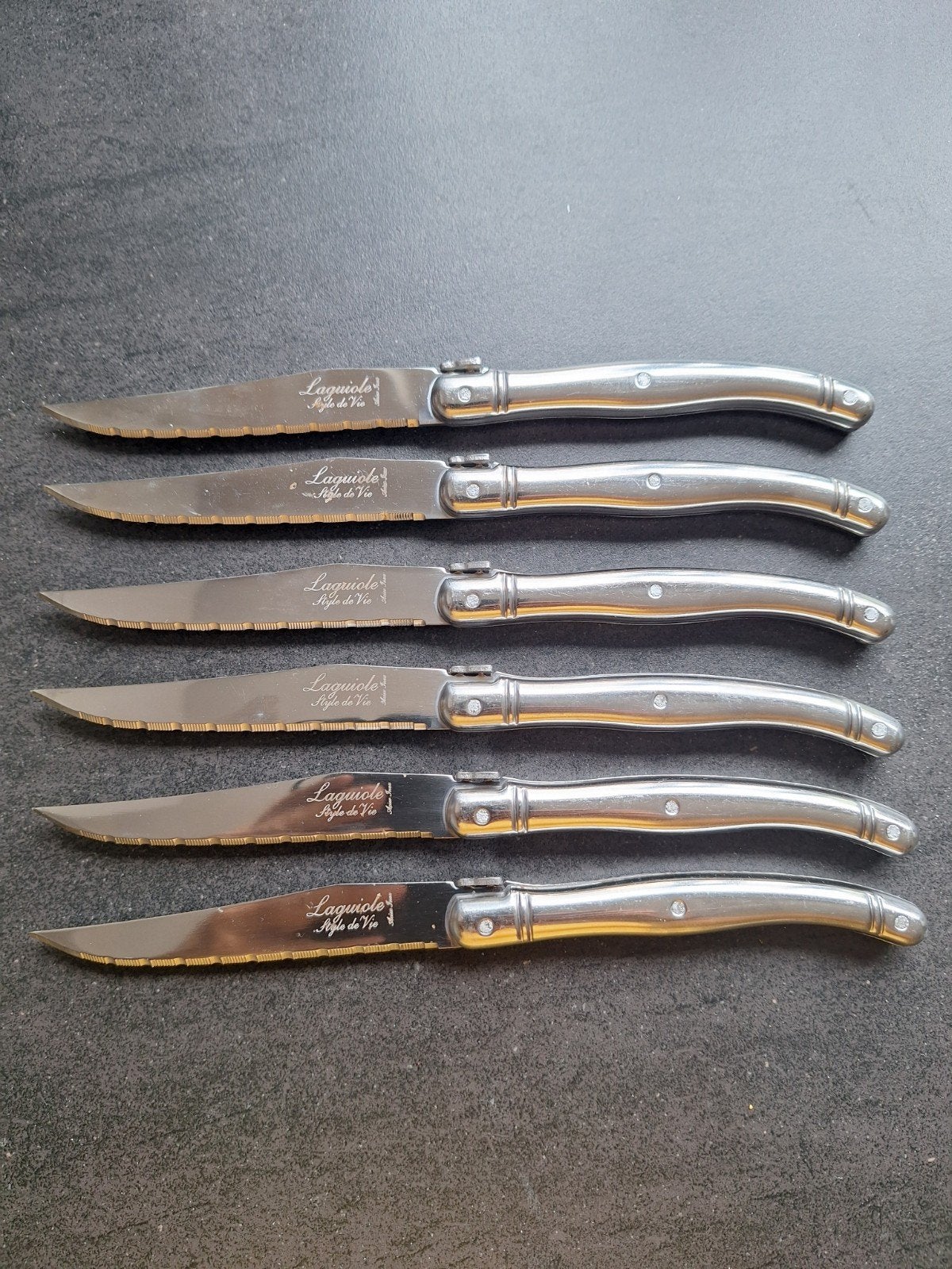Set van 6 Laguiole Style de Vie steakmessen, Ophalen of Verzenden, Zo goed als nieuw, Rvs of Chroom