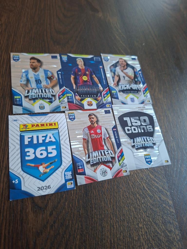 Voetbalplaatjes 25/26 Fifa365 adrenalyn, Hobby en Vrije tijd, Stickers en Plaatjes, Ophalen of Verzenden, Zo goed als nieuw, Plaatje