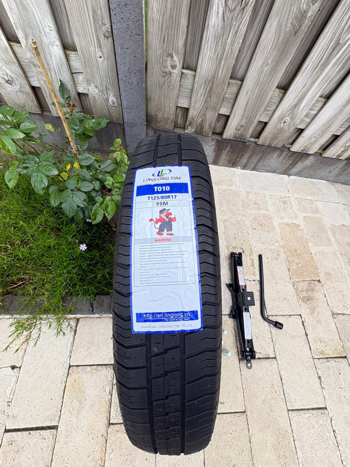 Een splinternieuwe en ongebruikte complete thuiskomer set, Ophalen, Nieuw, Zomerbanden, Banden en Velgen