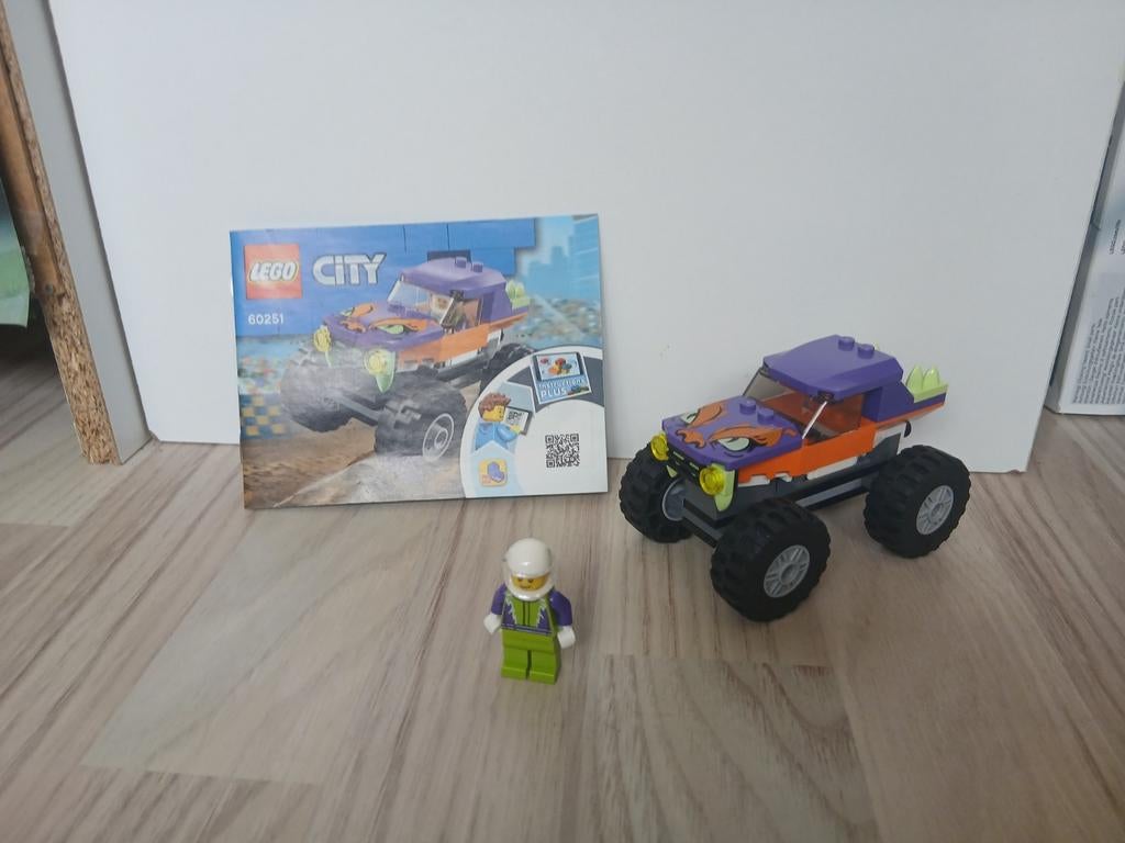 Lego city (60251), Compleet, Lego, Ophalen of Verzenden, Complete set