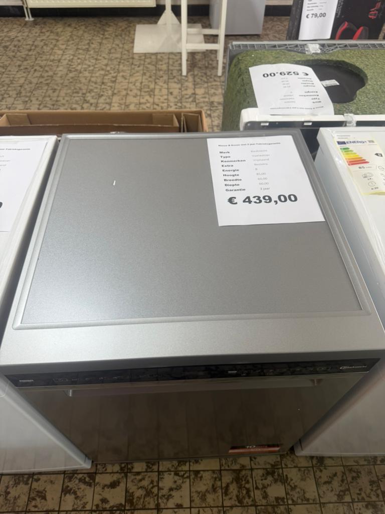 Nieuwe zilver kleurige vaatwasser vrijstaand met bestekla, Minder dan 85 cm, Minder dan 10 liter, Nieuw, Ophalen of Verzenden