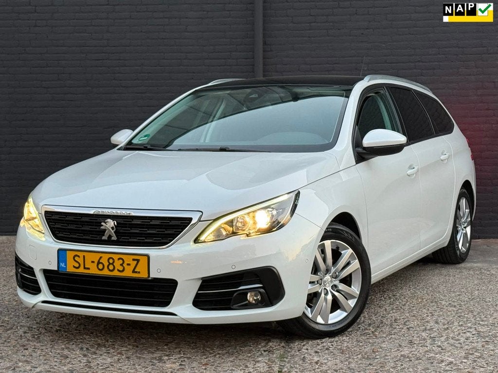 Peugeot 308 SW 1.6 BlueHDI Blue Lease Executive NAVI | CARPL, Auto's, Peugeot, Voorwielaandrijving, Stof, Gebruikt, 4 cilinders