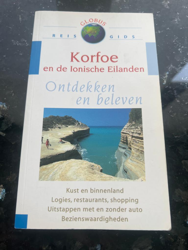 Reisgids Korfoe en Ionische Eilanden - Ontdekken en Beleven, Boeken, Overige merken, Europa, Ophalen of Verzenden, Zo goed als nieuw