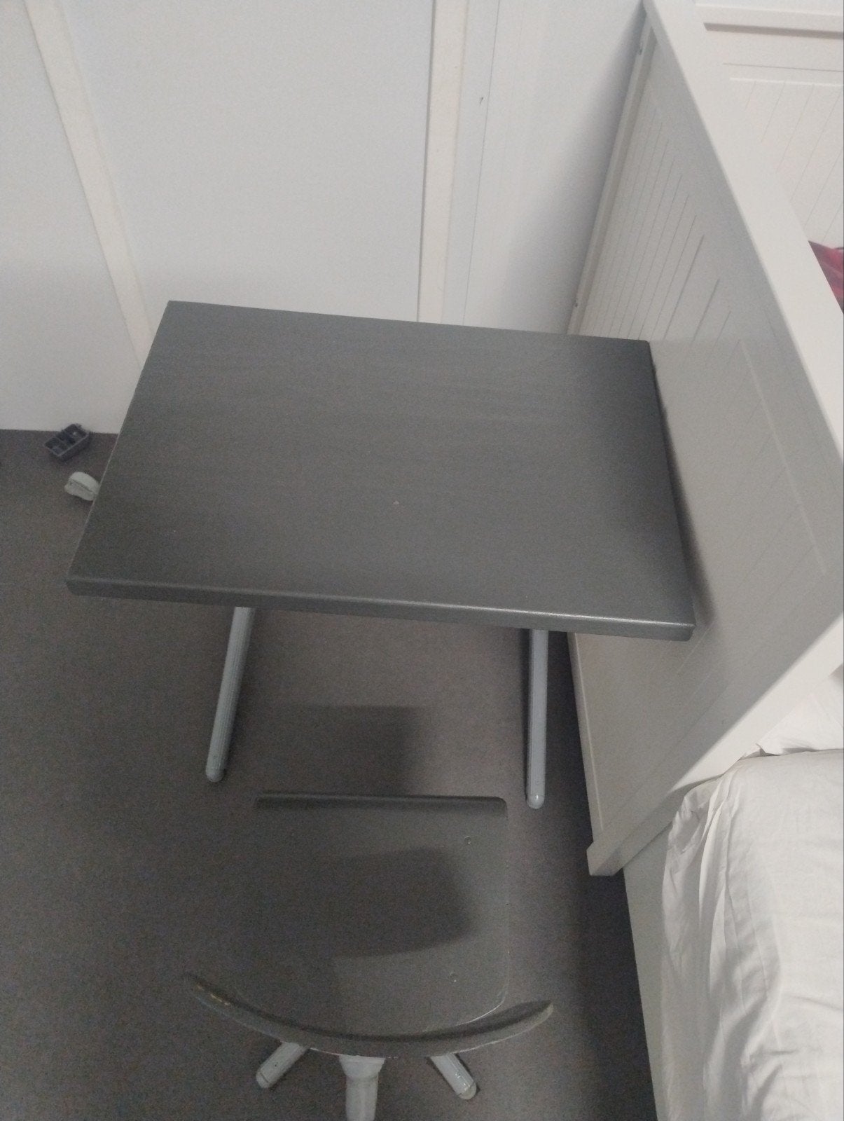 Leuk schoolbureautje met stoeltje, Ophalen, Gebruikt